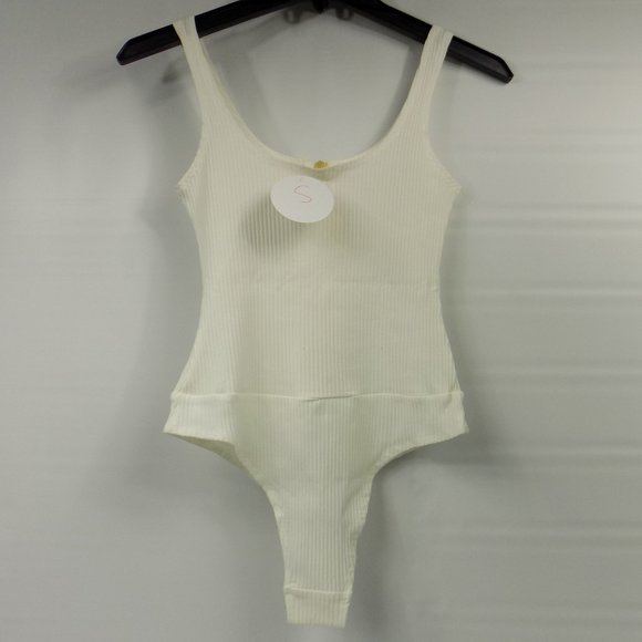 LoveLA Amanda Zip Front Tank Top Bodysuit White NWT Petite Size S - Picture 4 of 9